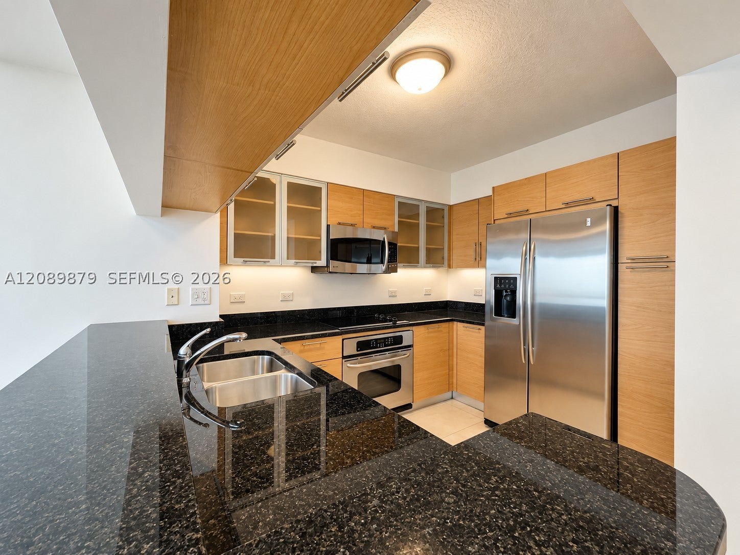 31 SE 5th St 1805