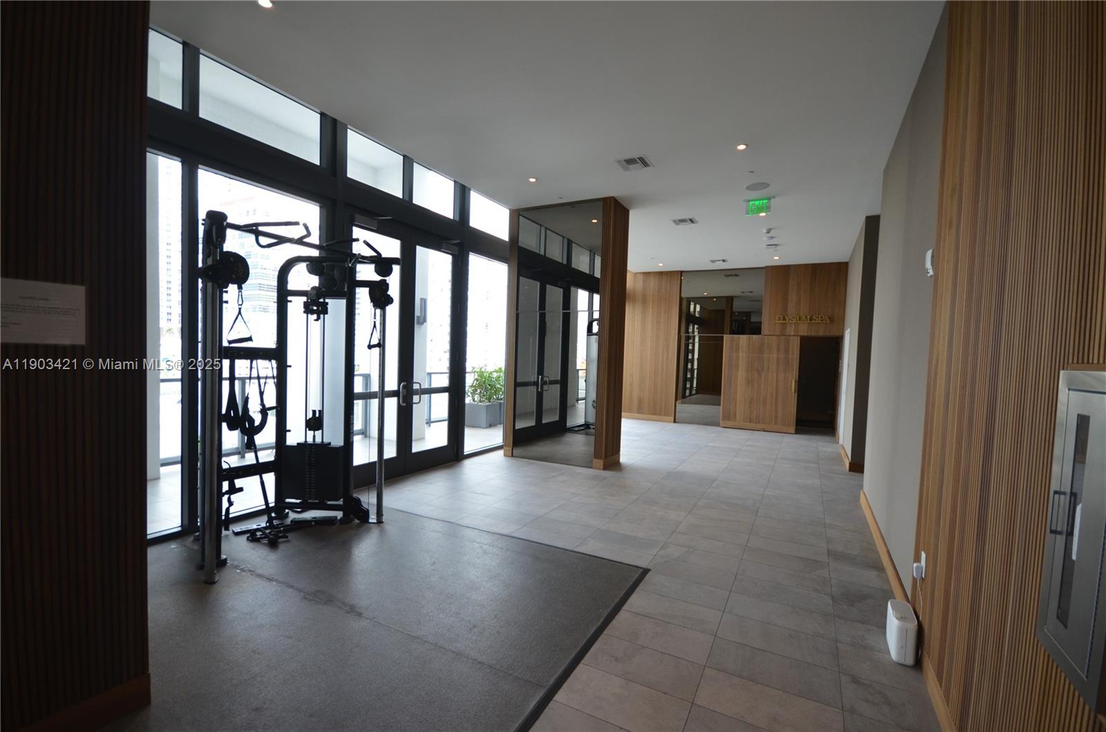 SMART BRICKELL - Residential