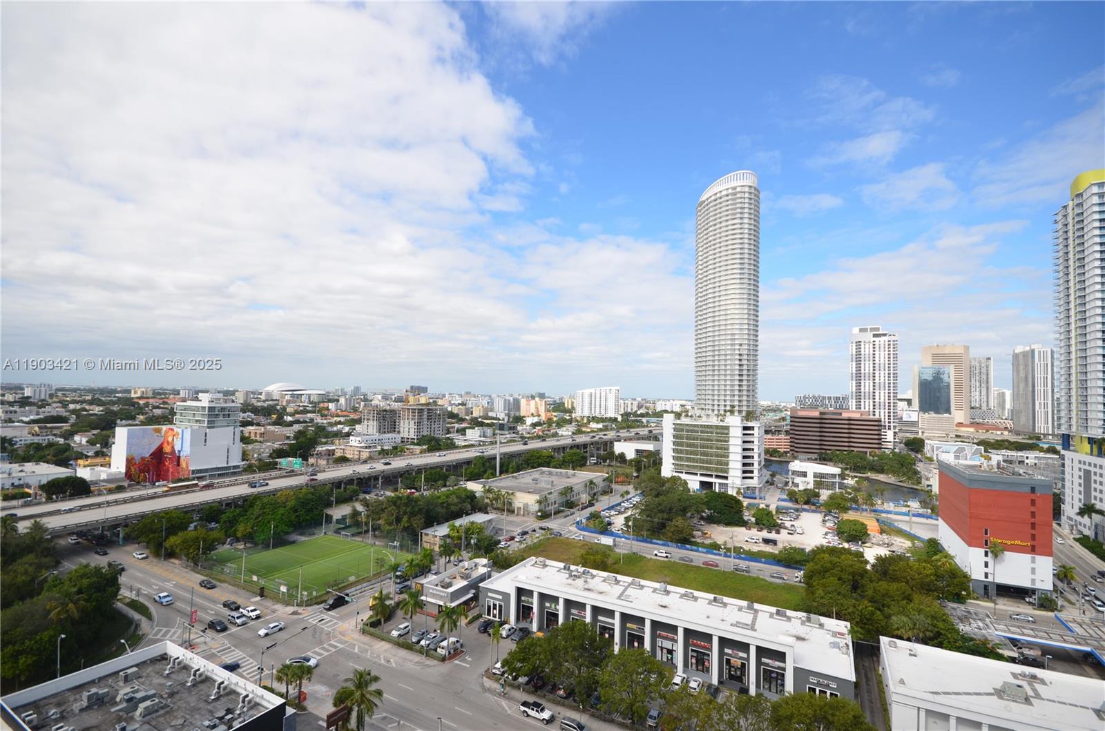 View photos, virtual tours, details... 239 SW 9th St 1603