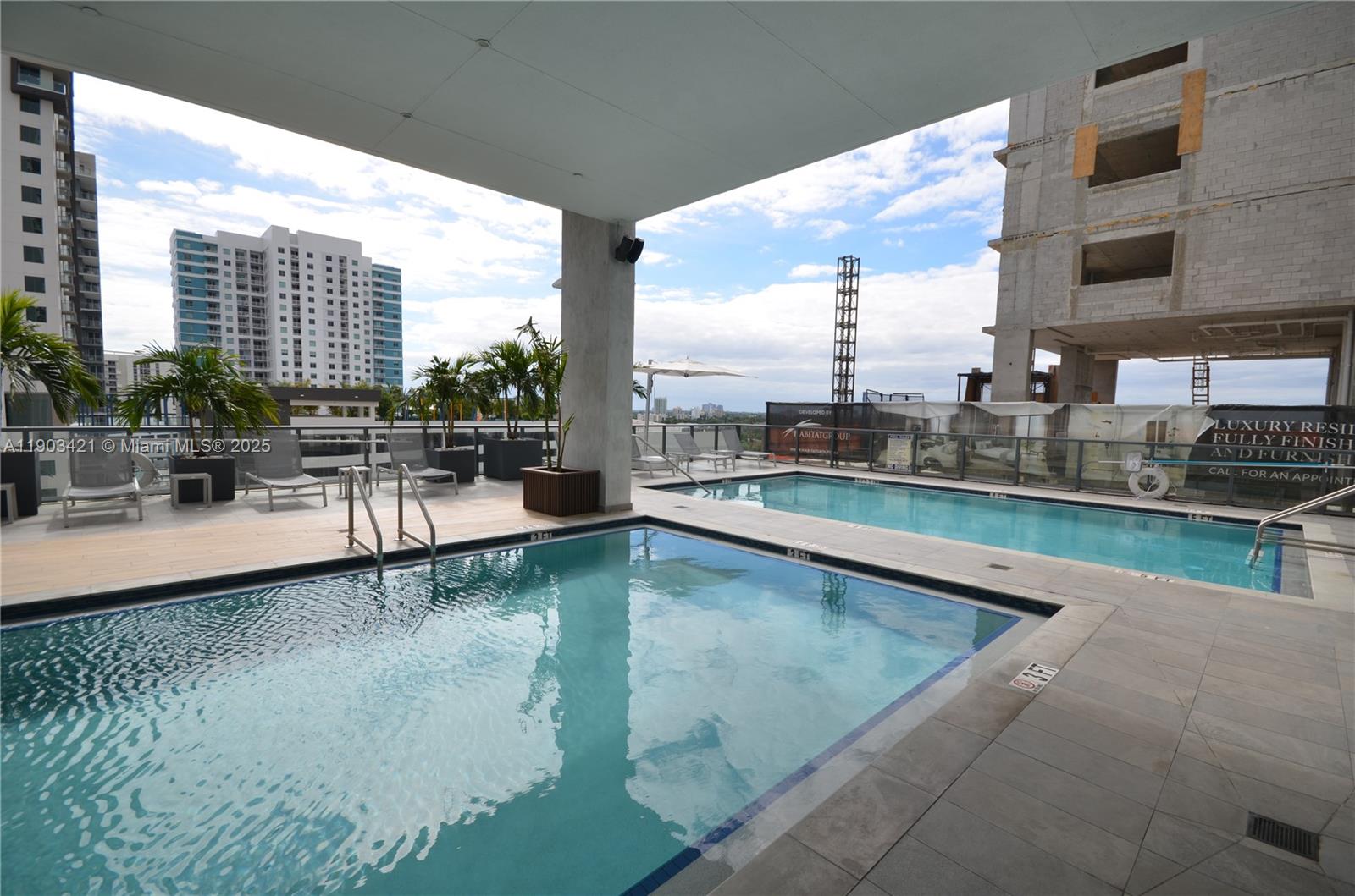 SMART BRICKELL - Residential