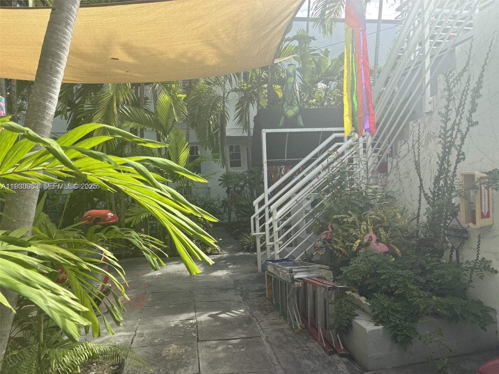 FLAMINGO TERR ADDN - Residential Lease