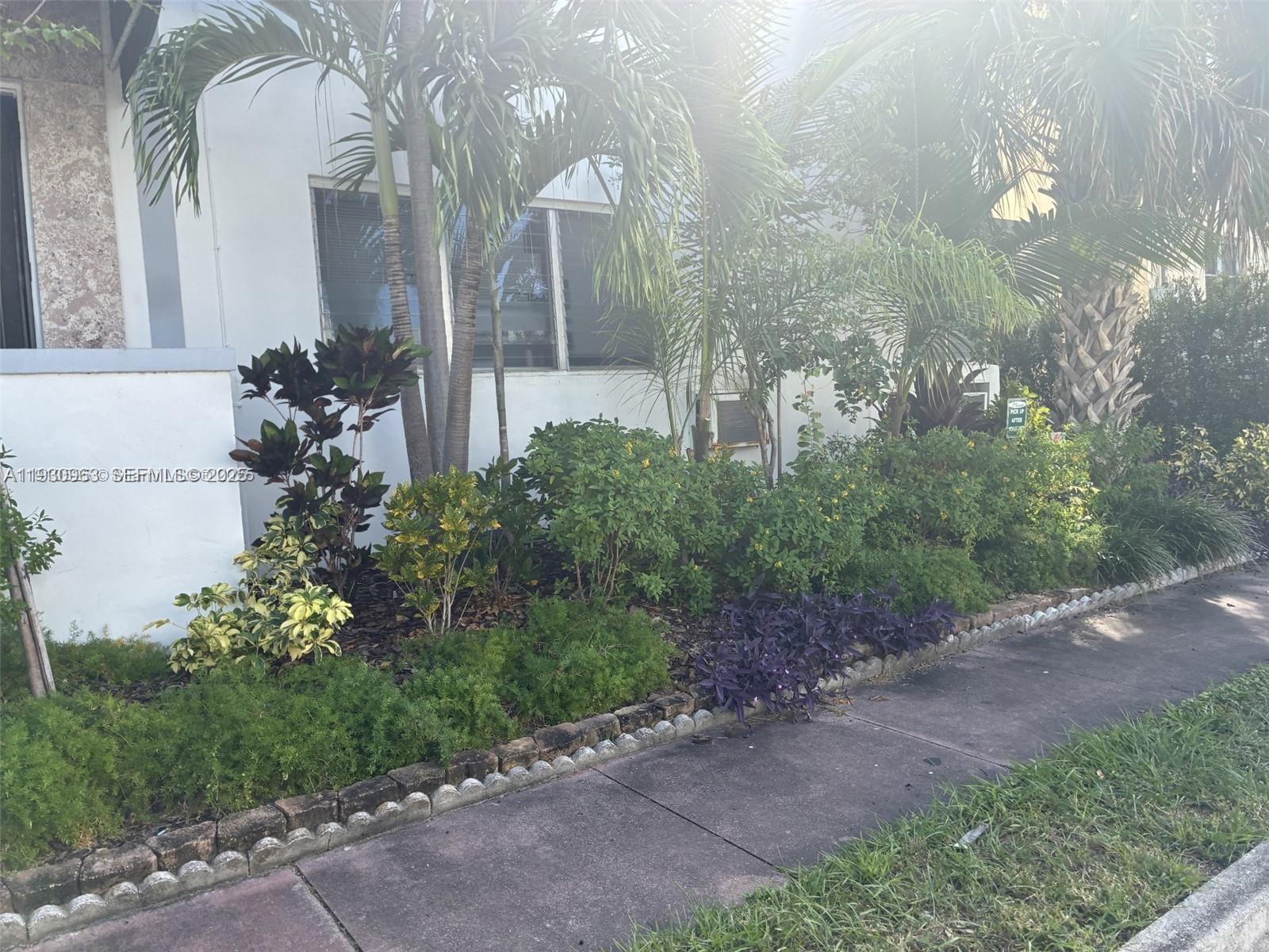 FLAMINGO TERR ADDN - Residential Lease