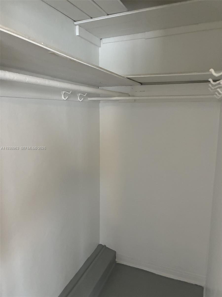 FLAMINGO TERR ADDN - Residential Lease