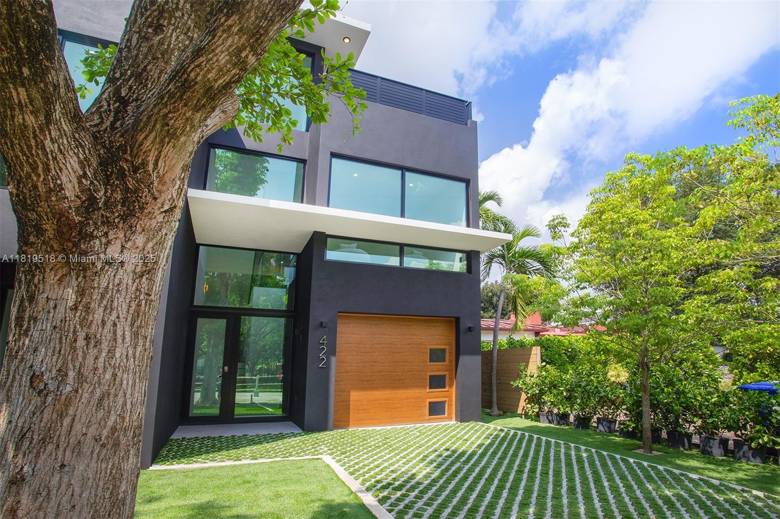 HOLLEMAN PARK - Residential Lease