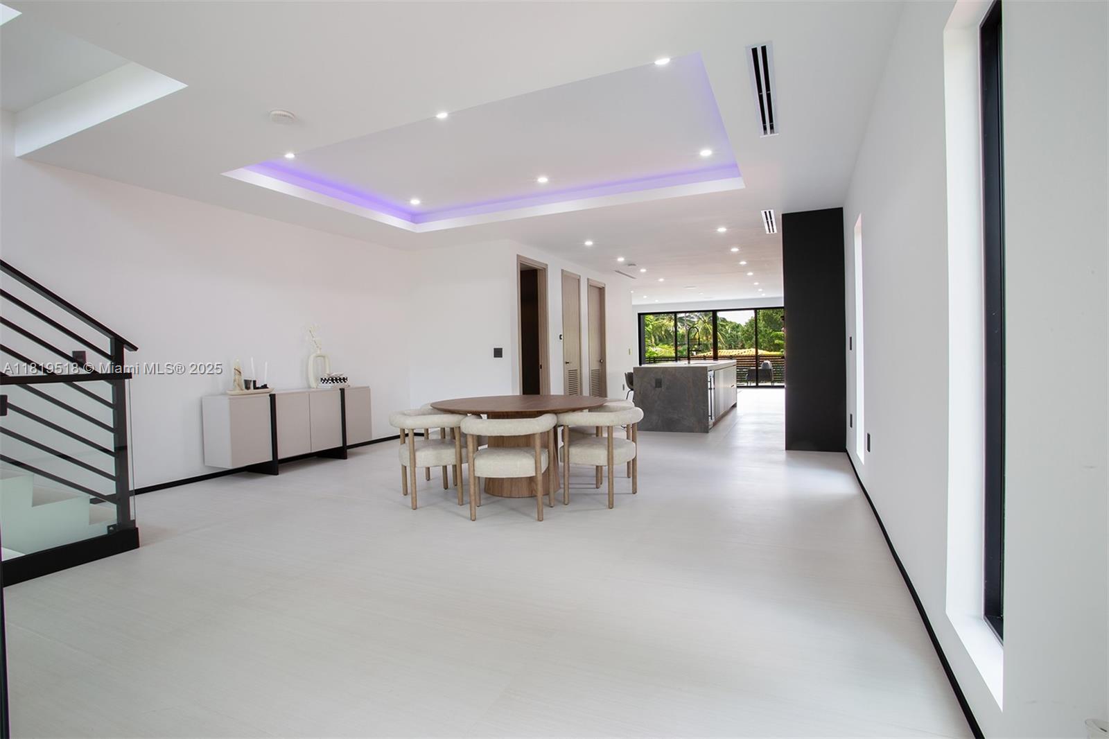 HOLLEMAN PARK - Residential Lease