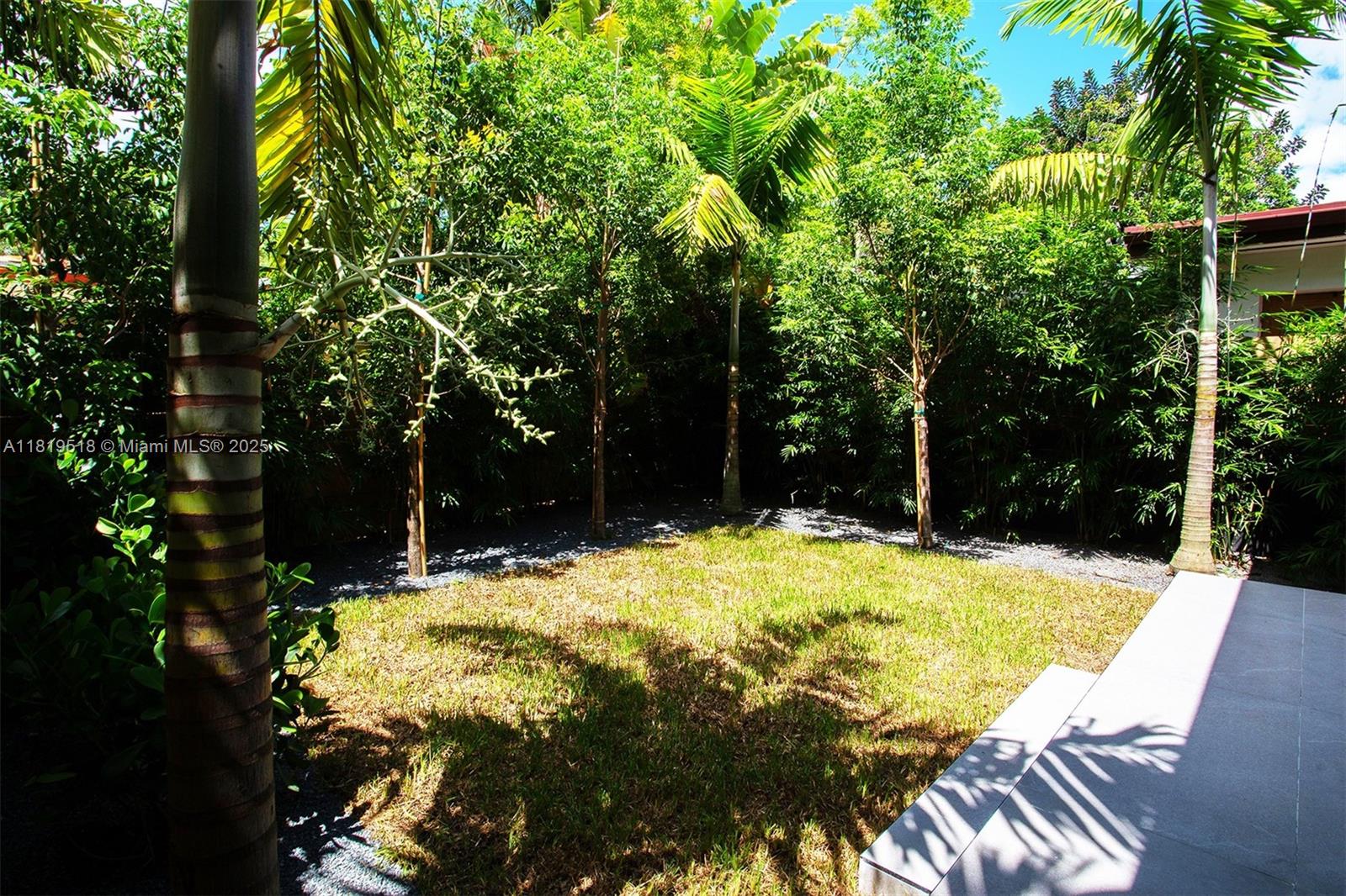 HOLLEMAN PARK - Residential Lease