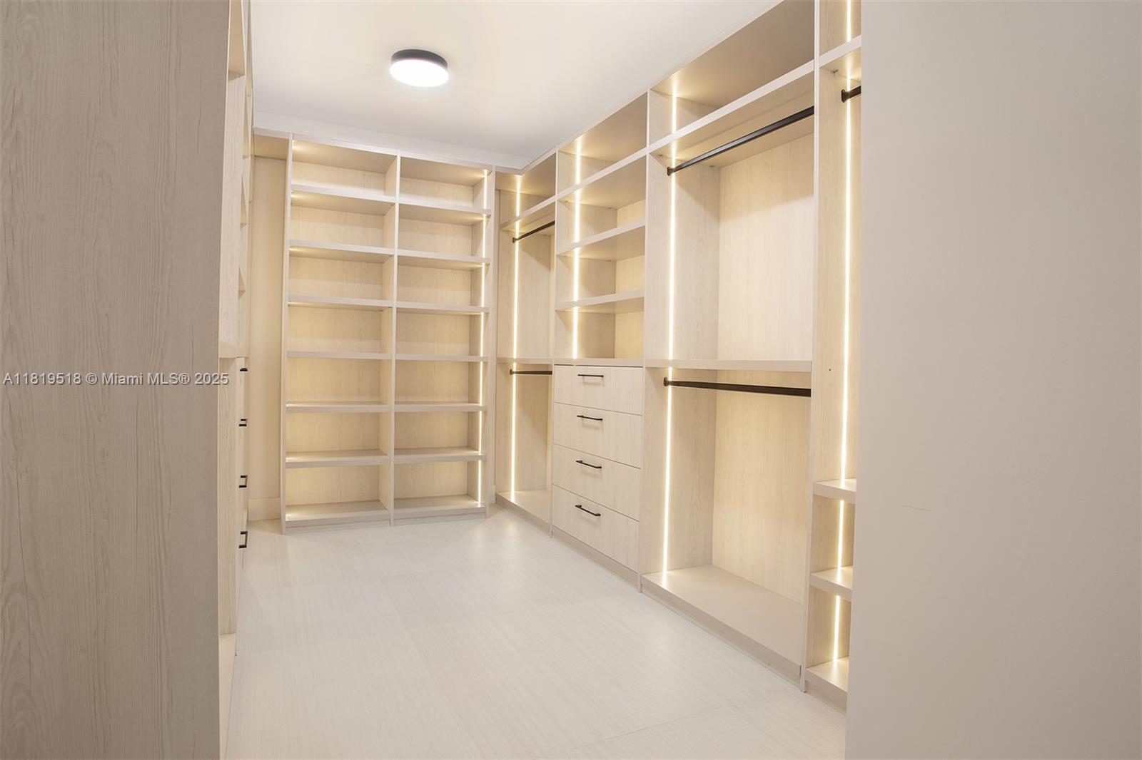 HOLLEMAN PARK - Residential Lease