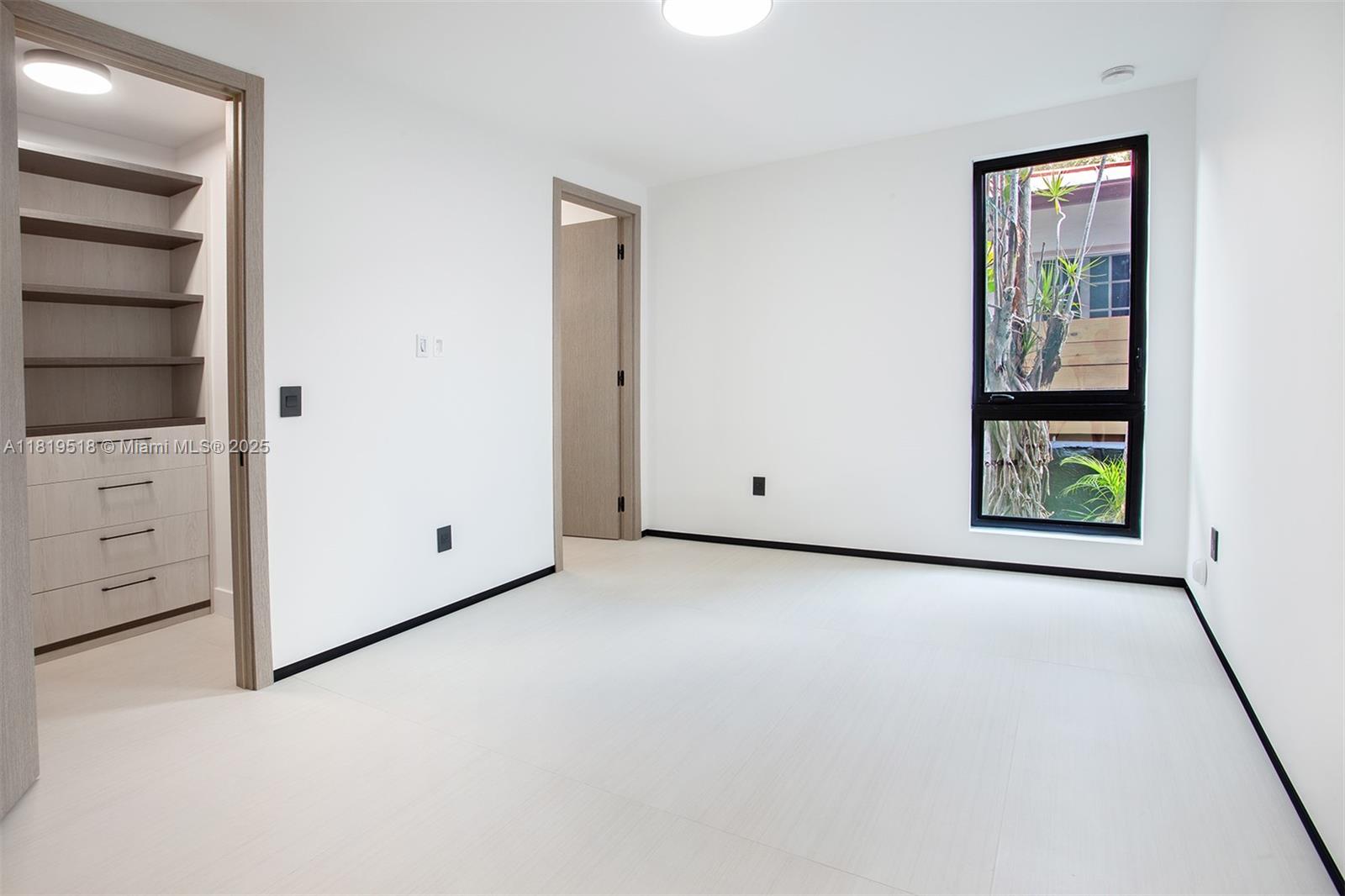 HOLLEMAN PARK - Residential Lease