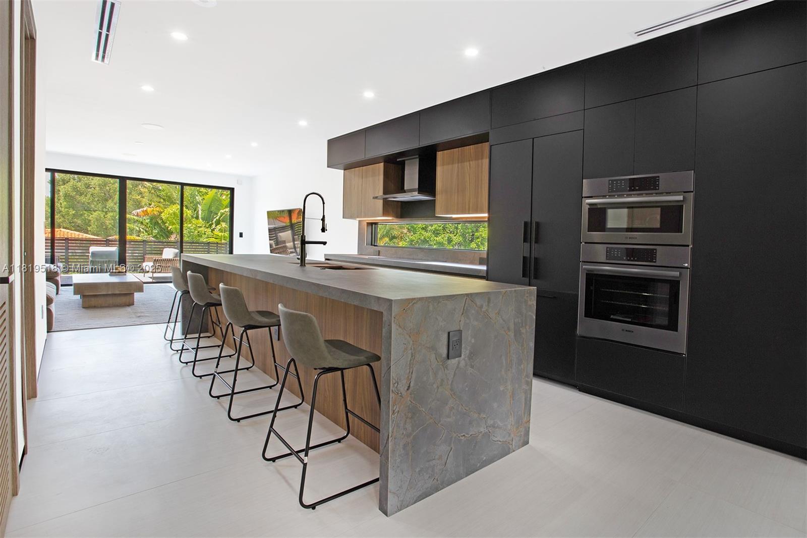 HOLLEMAN PARK - Residential Lease