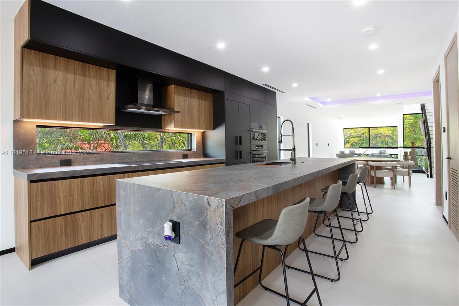 HOLLEMAN PARK - Residential Lease
