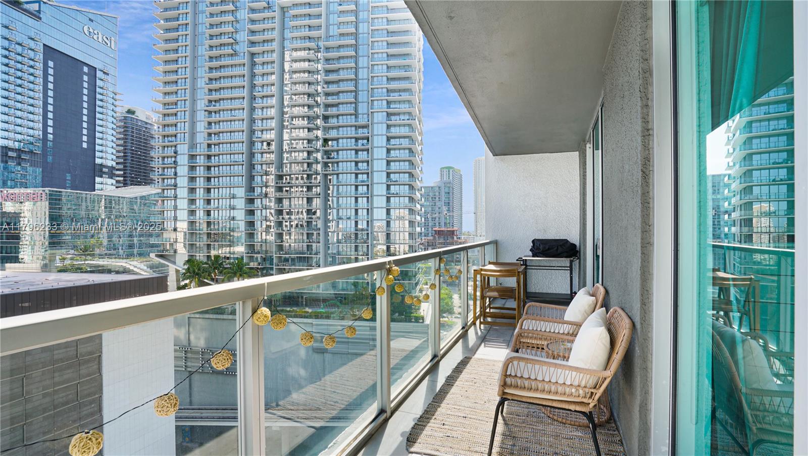 500 BRICKELL WEST CONDO - Residential