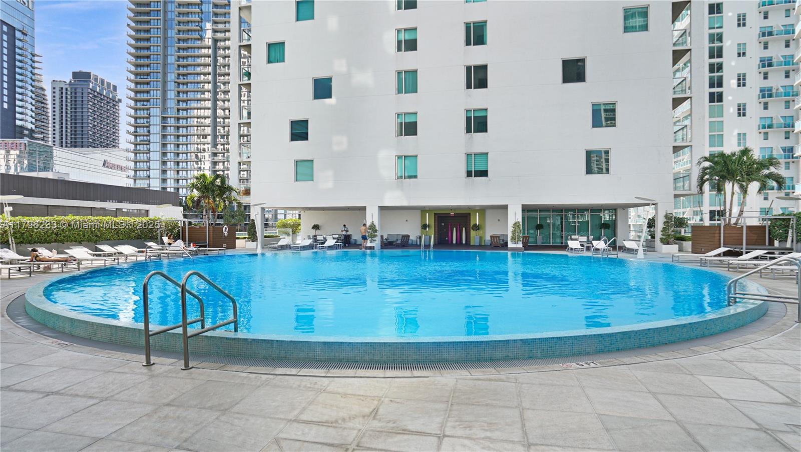 500 BRICKELL WEST CONDO - Residential