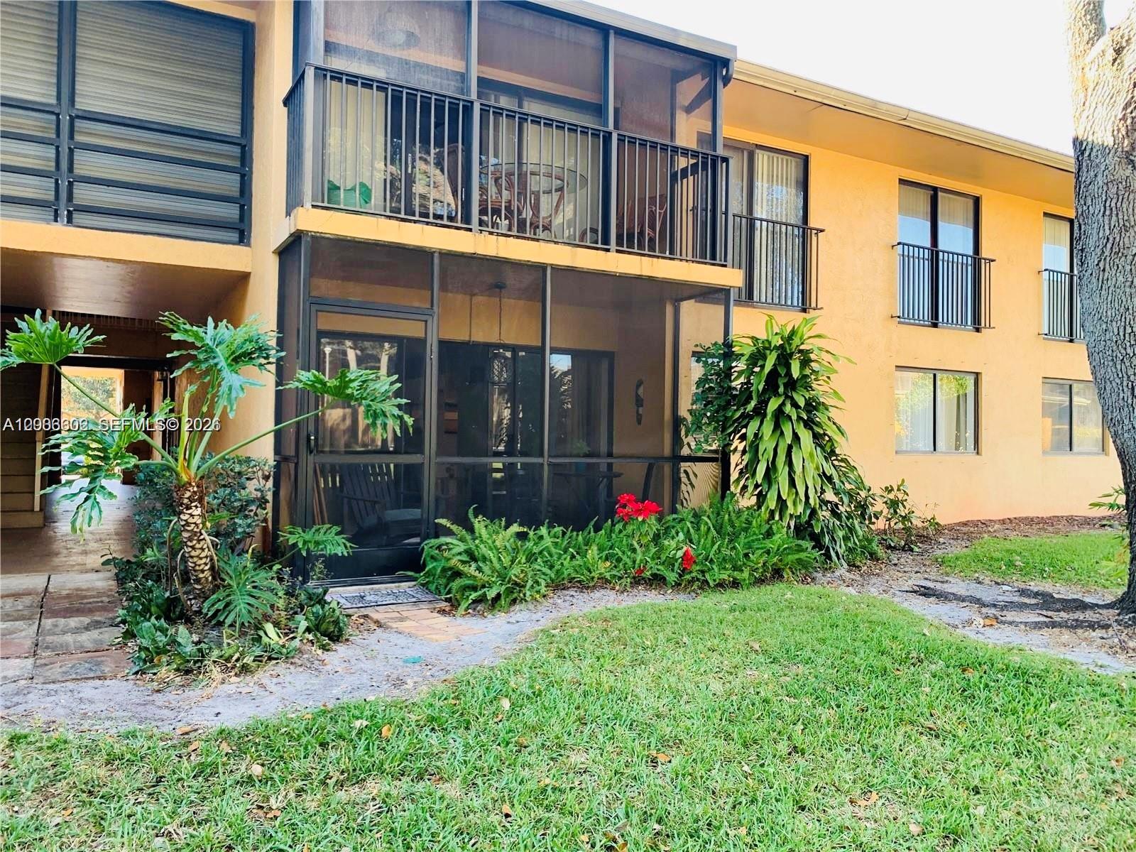 HAMPTON COURT CONDO - Residential