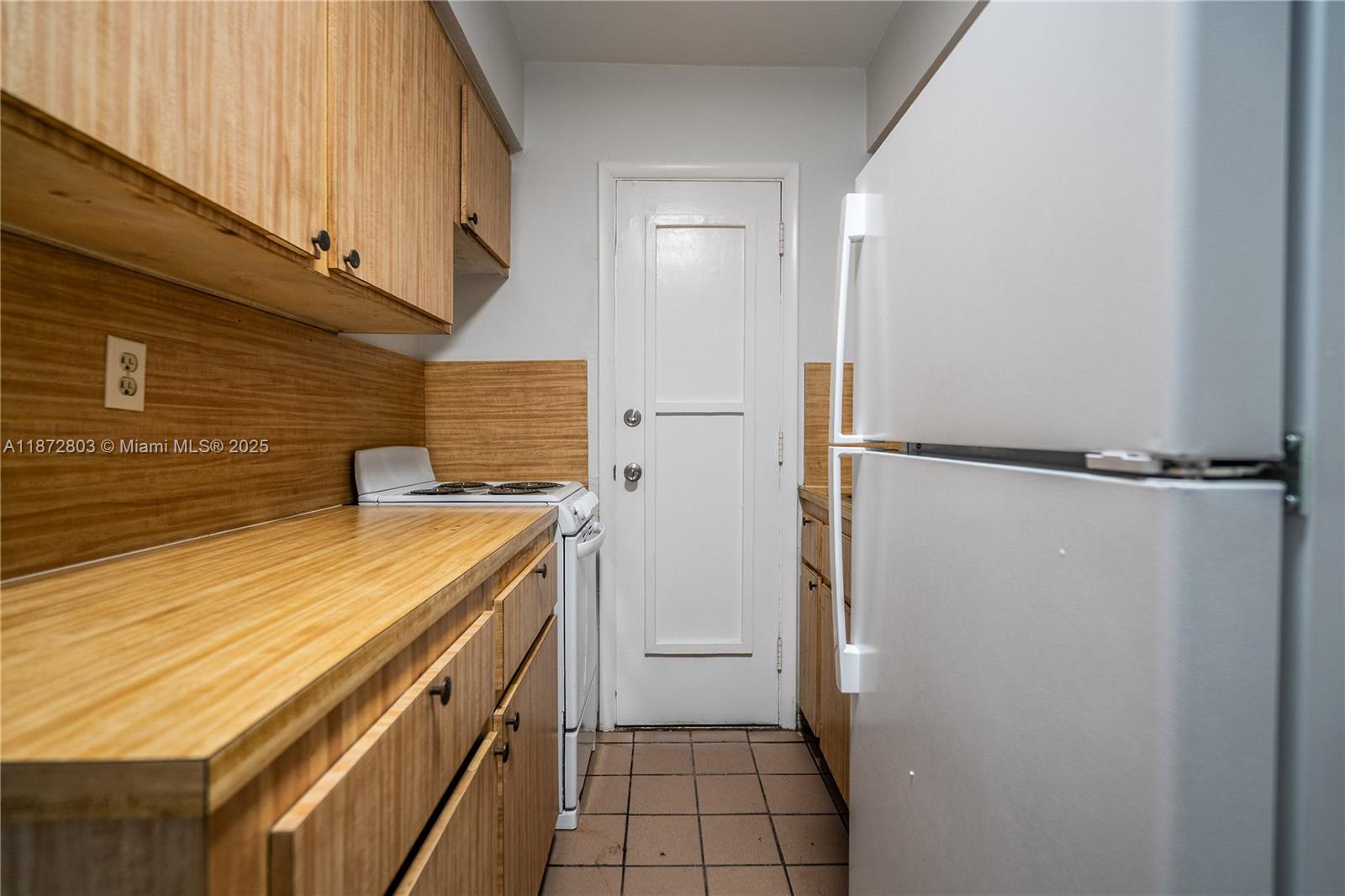 CORAL GABLES SEC K - Residential Lease