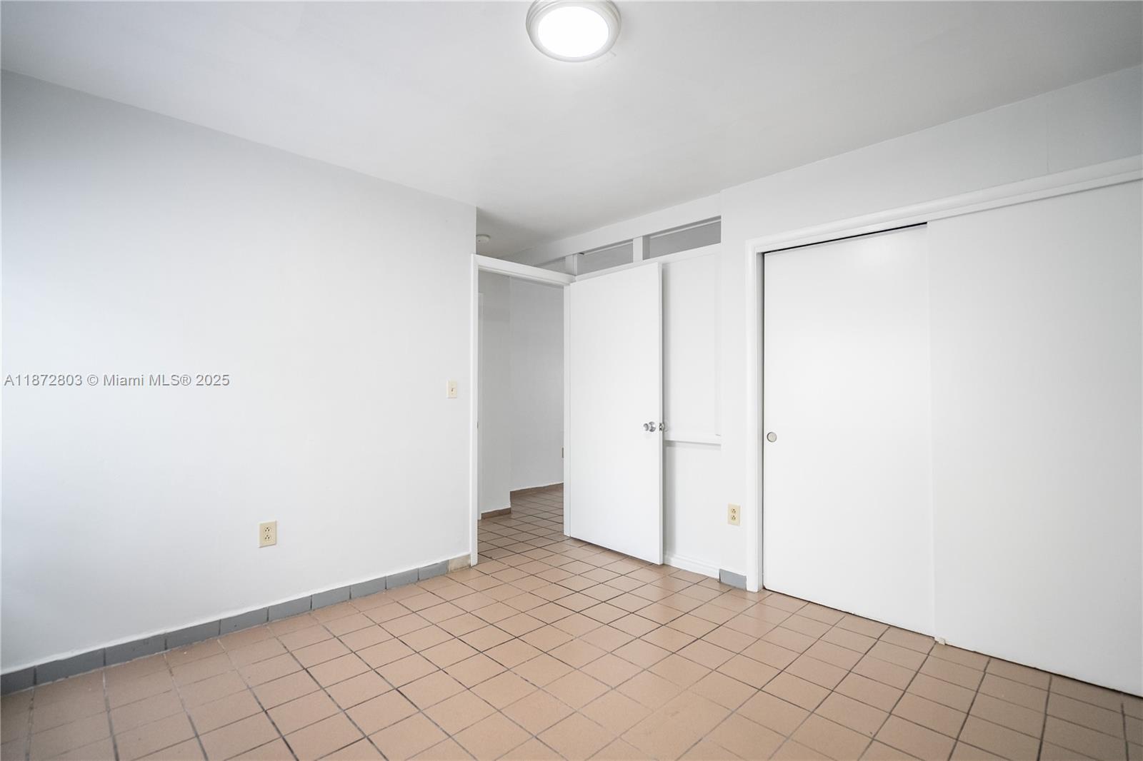 CORAL GABLES SEC K - Residential Lease