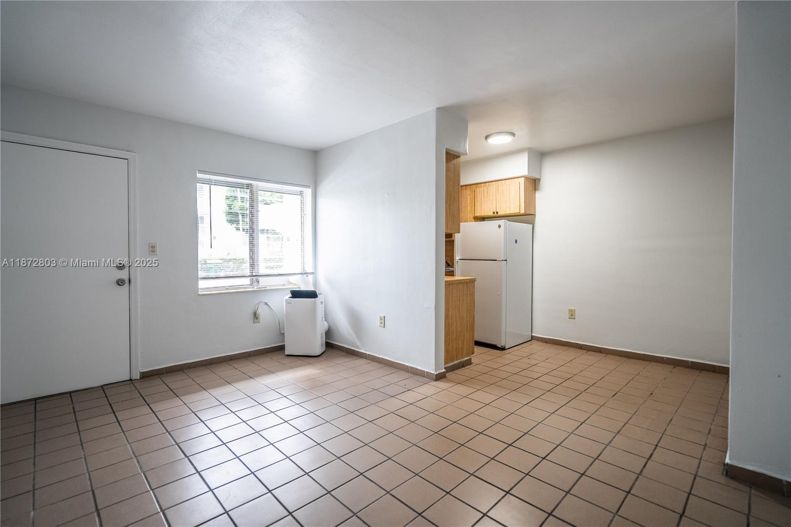 CORAL GABLES SEC K - Residential Lease