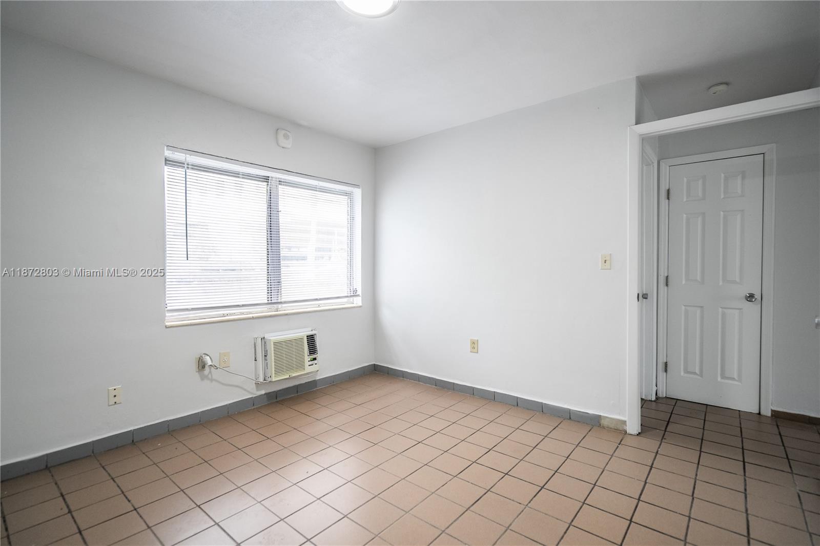 CORAL GABLES SEC K - Residential Lease