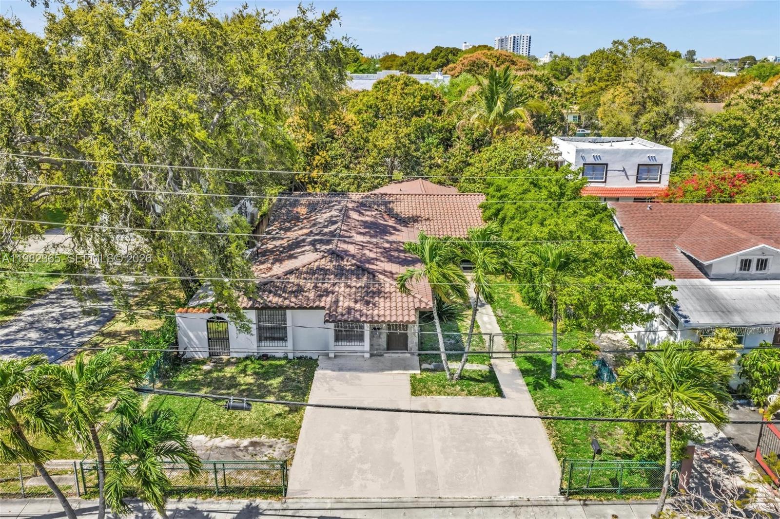 AVACADO PARK - Residential Income