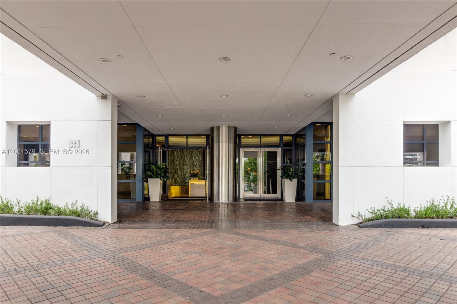 THE WAVERLY AT SOUTH BEAC - Residential Lease