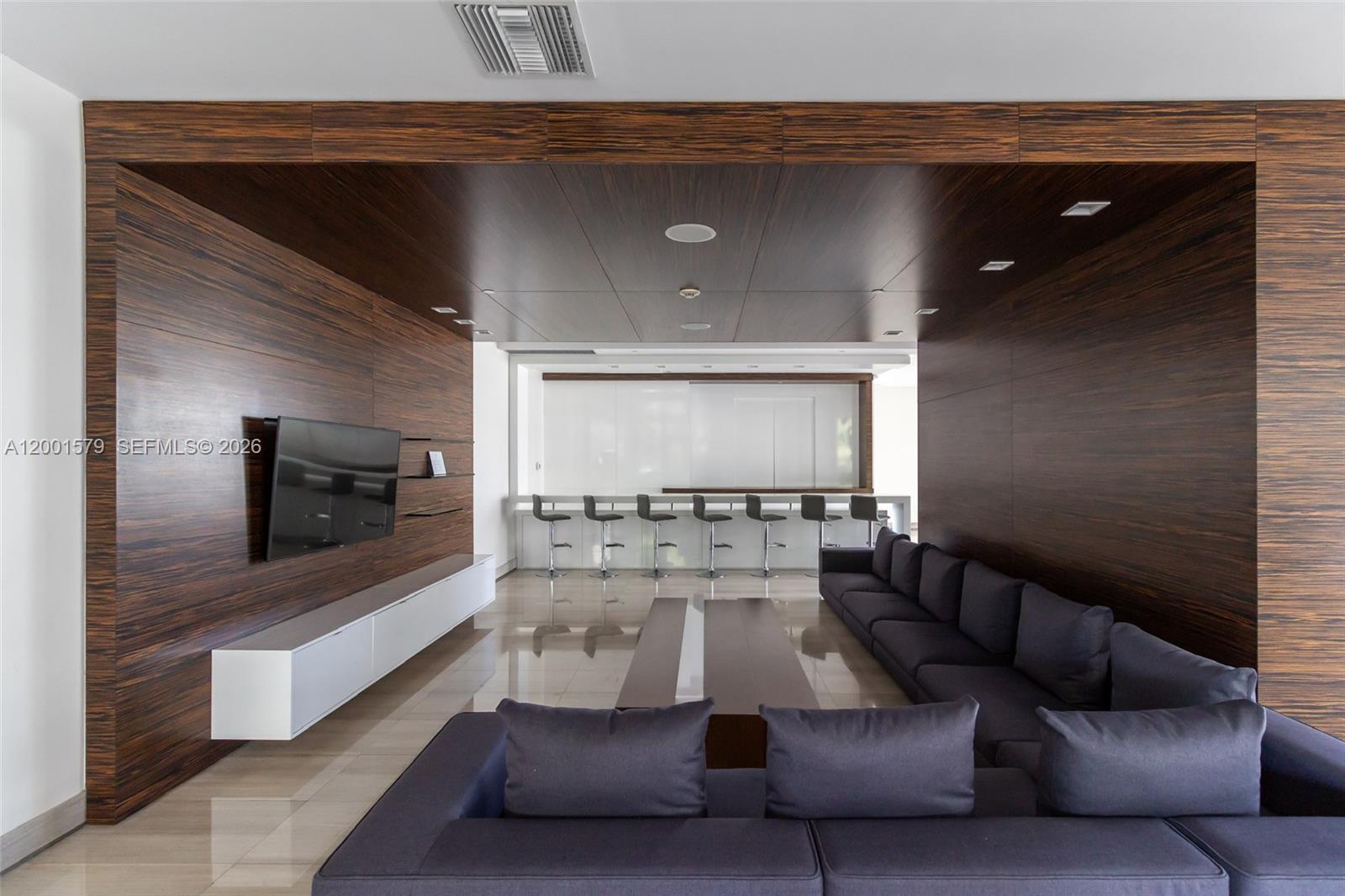 THE WAVERLY AT SOUTH BEAC - Residential Lease