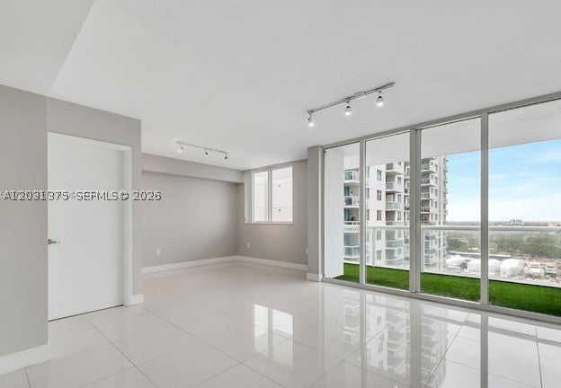 1871 NW S River Dr 1606, Miami FL 33125