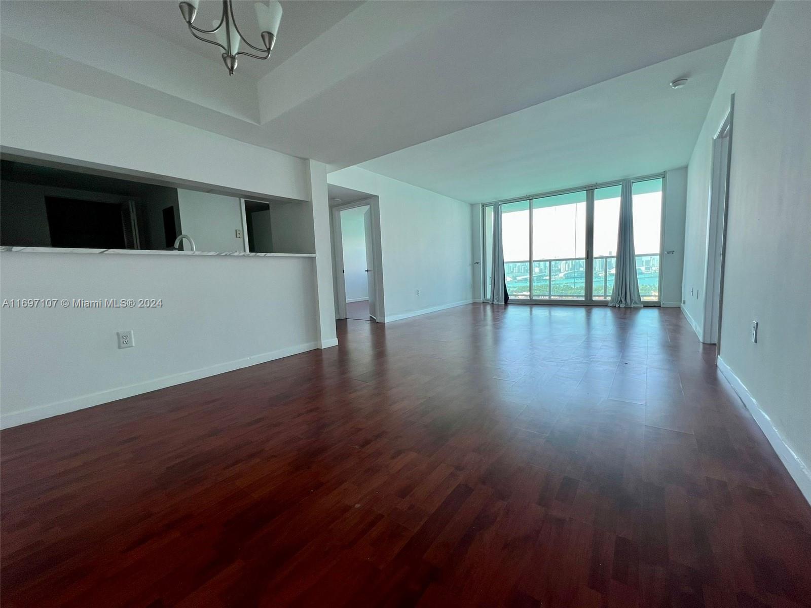 650 West Ave 2509