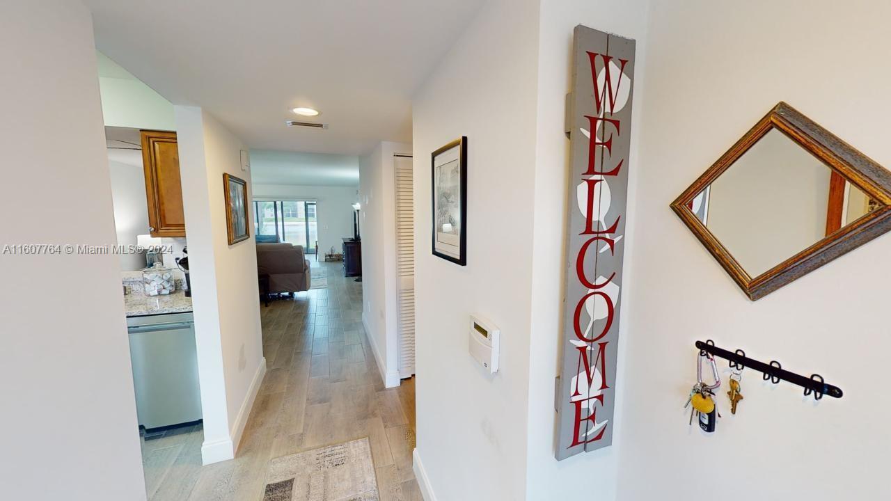 HUNTINGTON POINTE - Residential