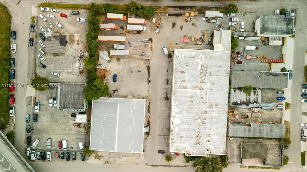 Photo of 2900 Tuxedo Ave, West Palm Beach, FL 33405 (MLS # A11940604)