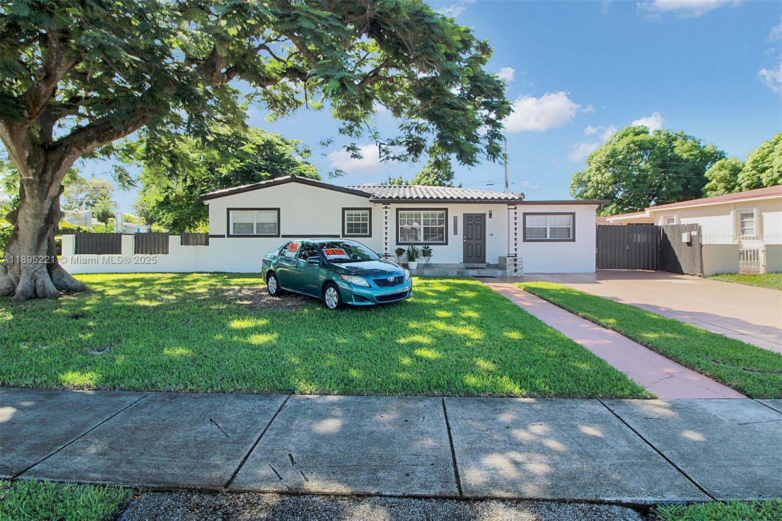 BAKER MANOR 1ST ADDN - Residential