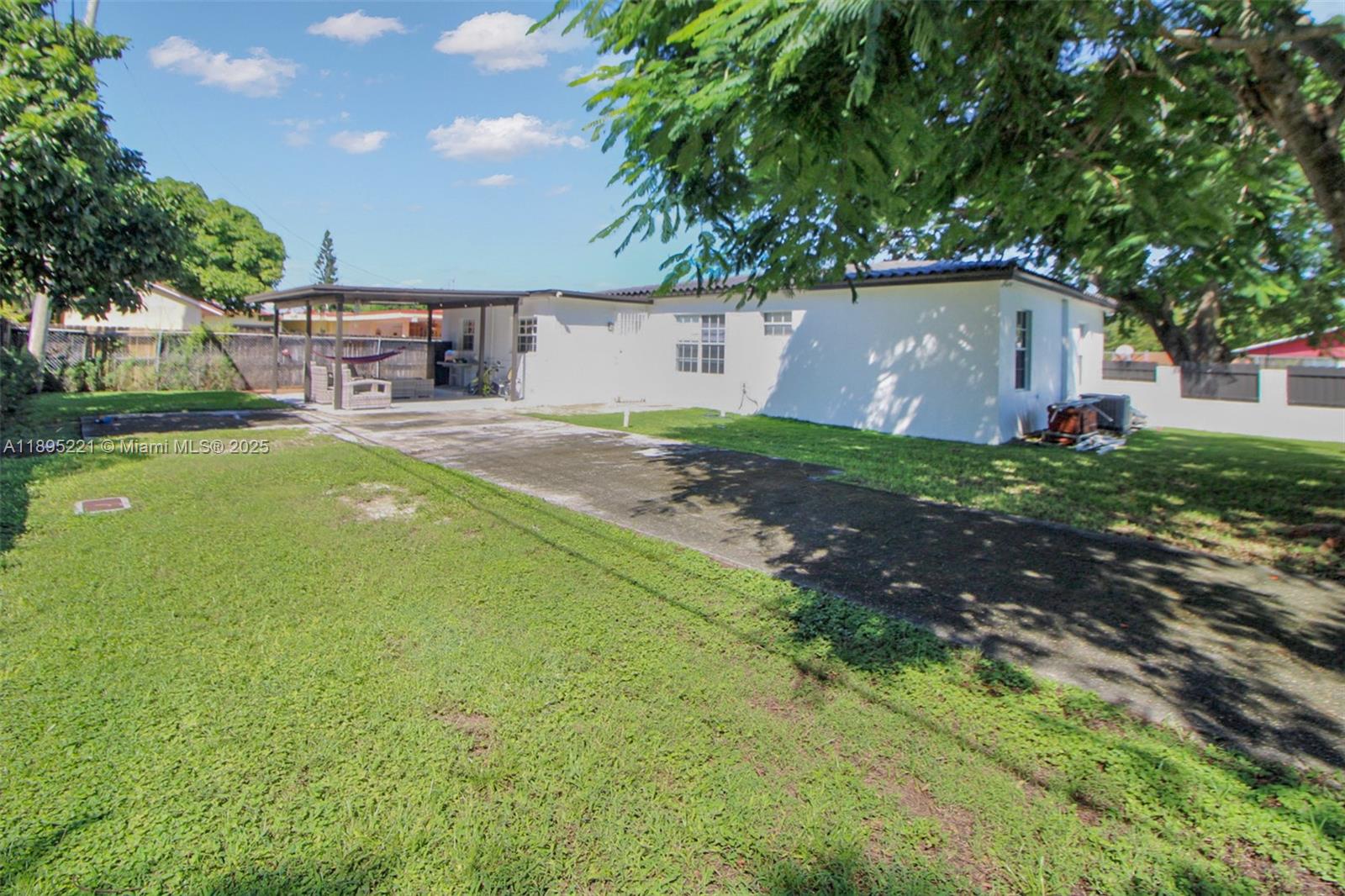 BAKER MANOR 1ST ADDN - Residential