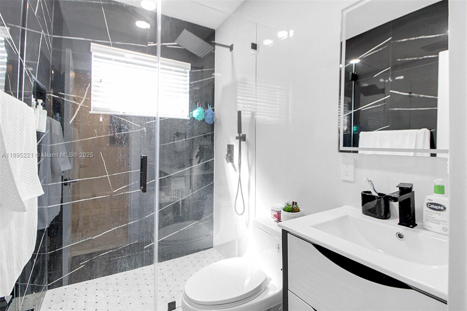 BAKER MANOR 1ST ADDN - Residential