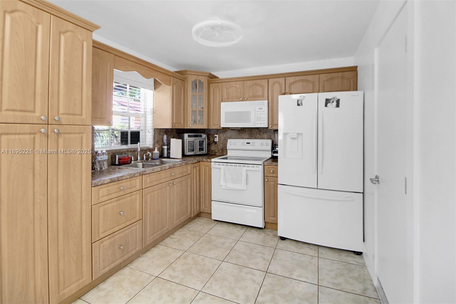 BAKER MANOR 1ST ADDN - Residential