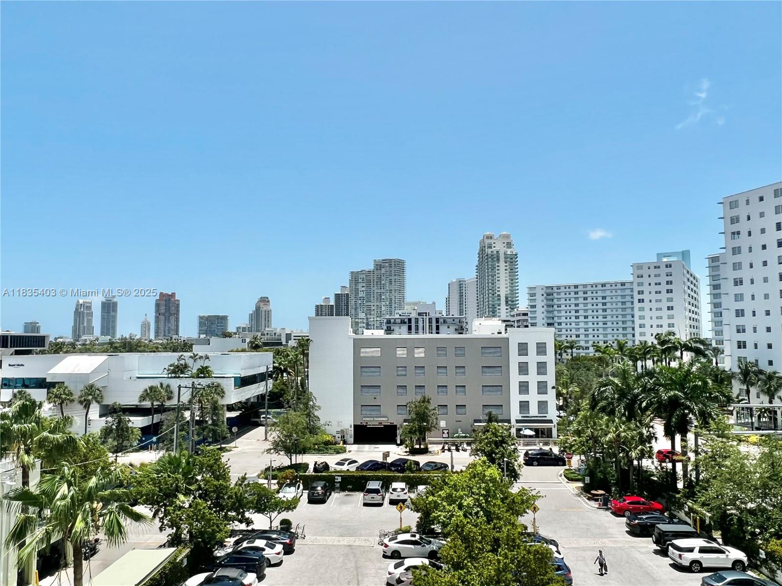 1035 West Ave 607