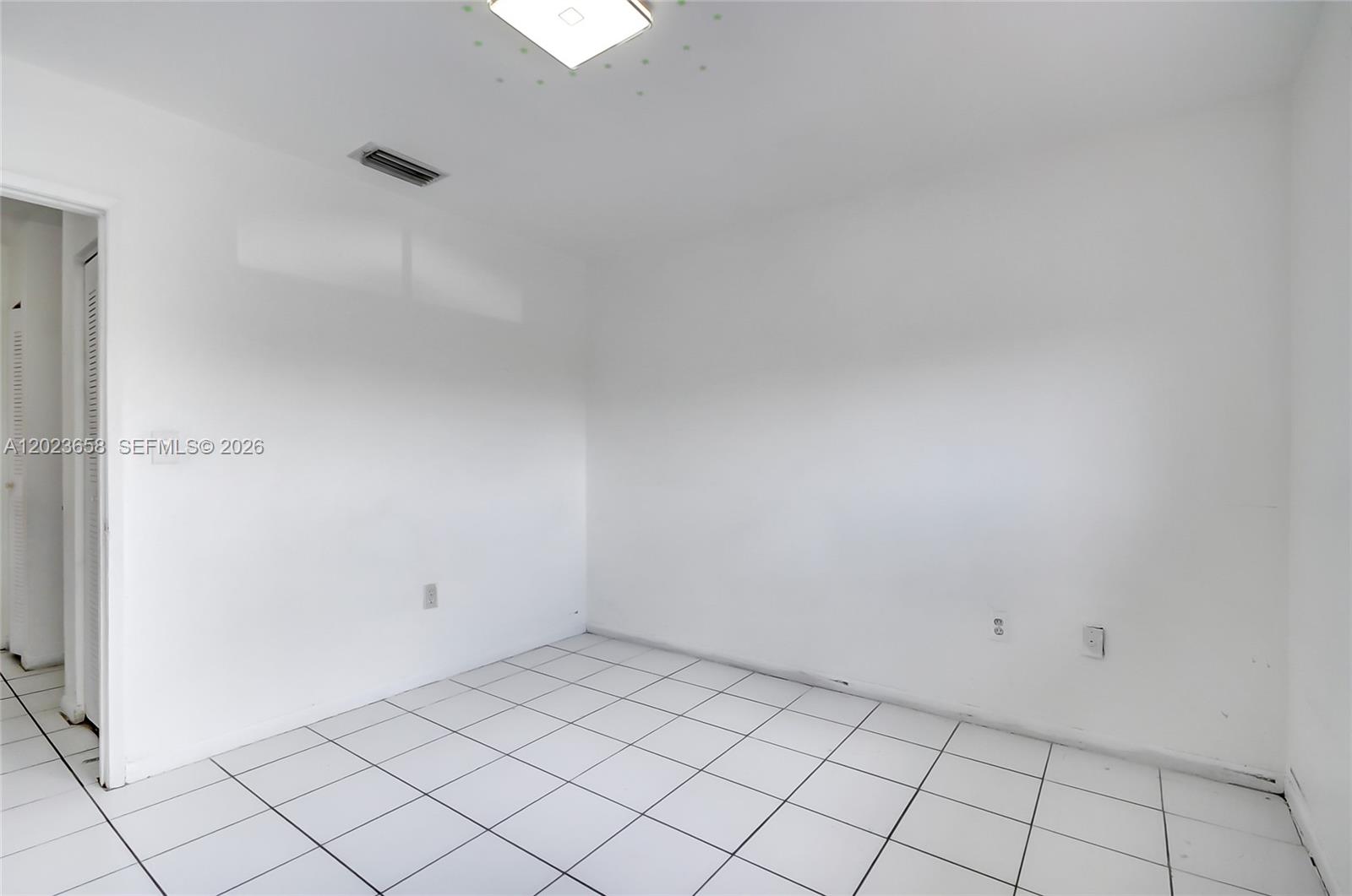 VILLA VERANDA CONDO - Residential