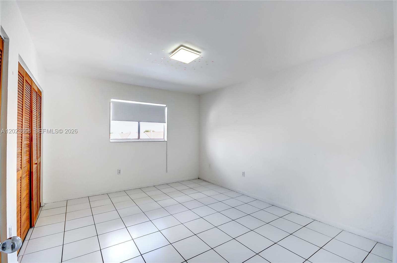 VILLA VERANDA CONDO - Residential