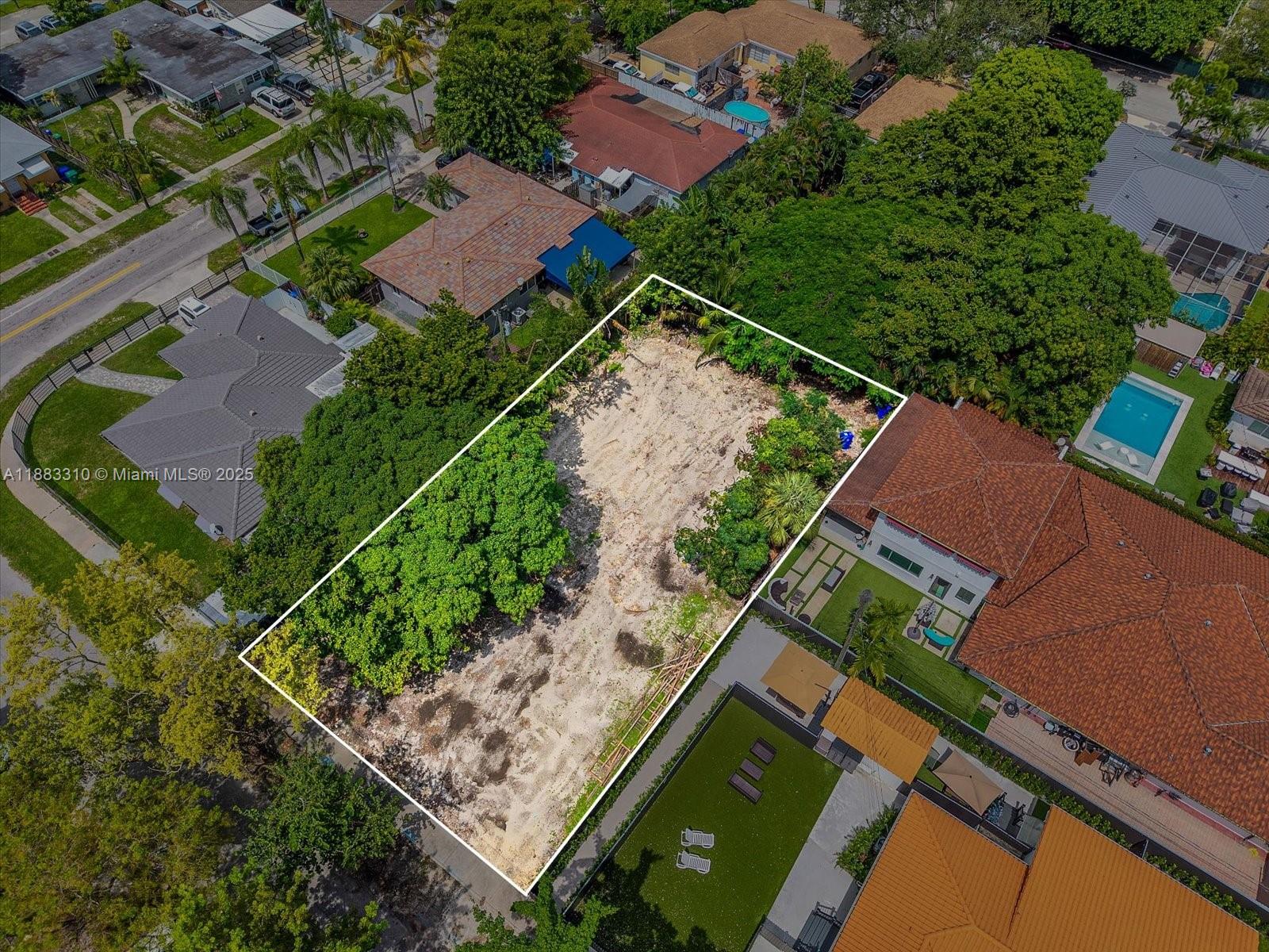 SANDERS ESTATES - Land