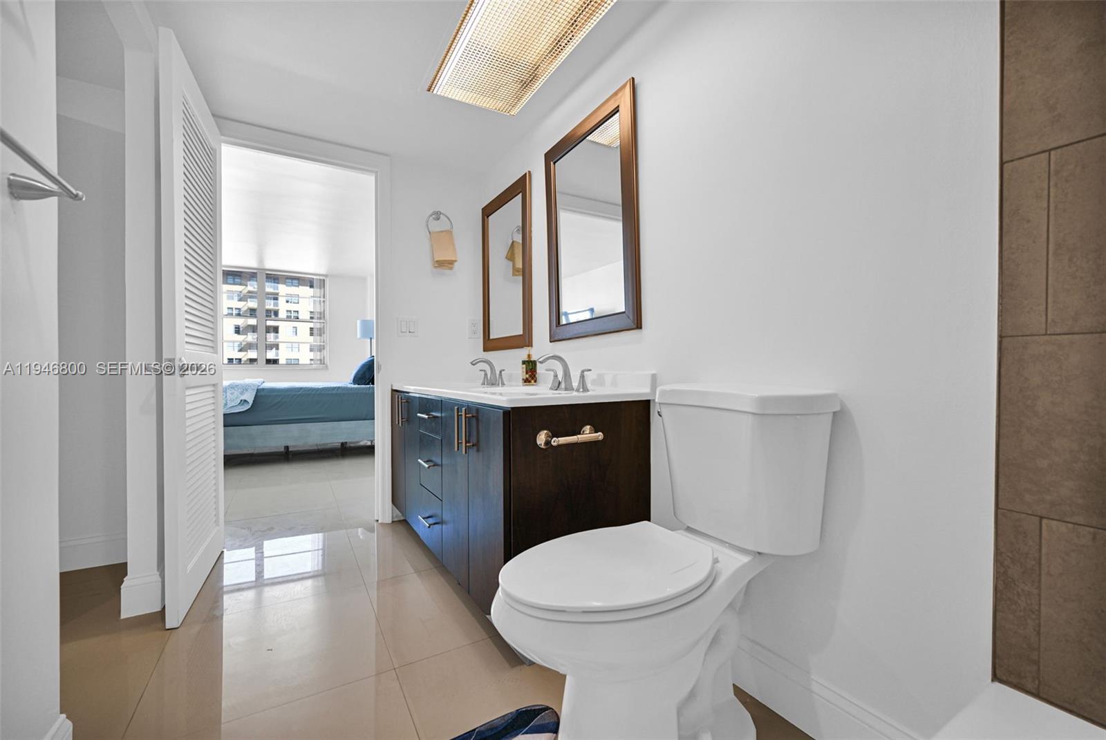 WINSTON TOWERS 100 CCONDO - Residential