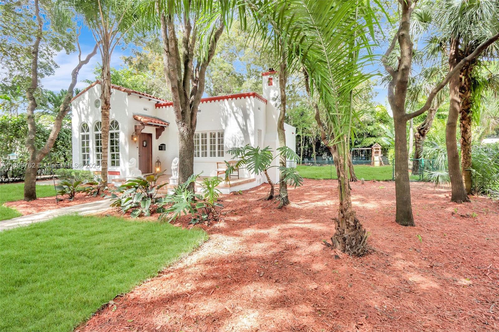 517 Minorca Ave.