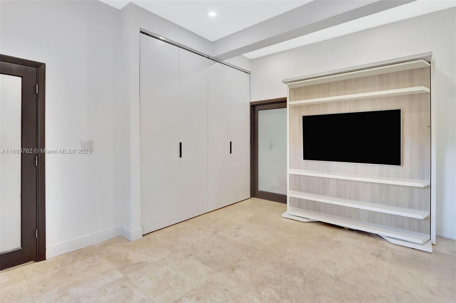 CORAL GABLES SEC B - Residential