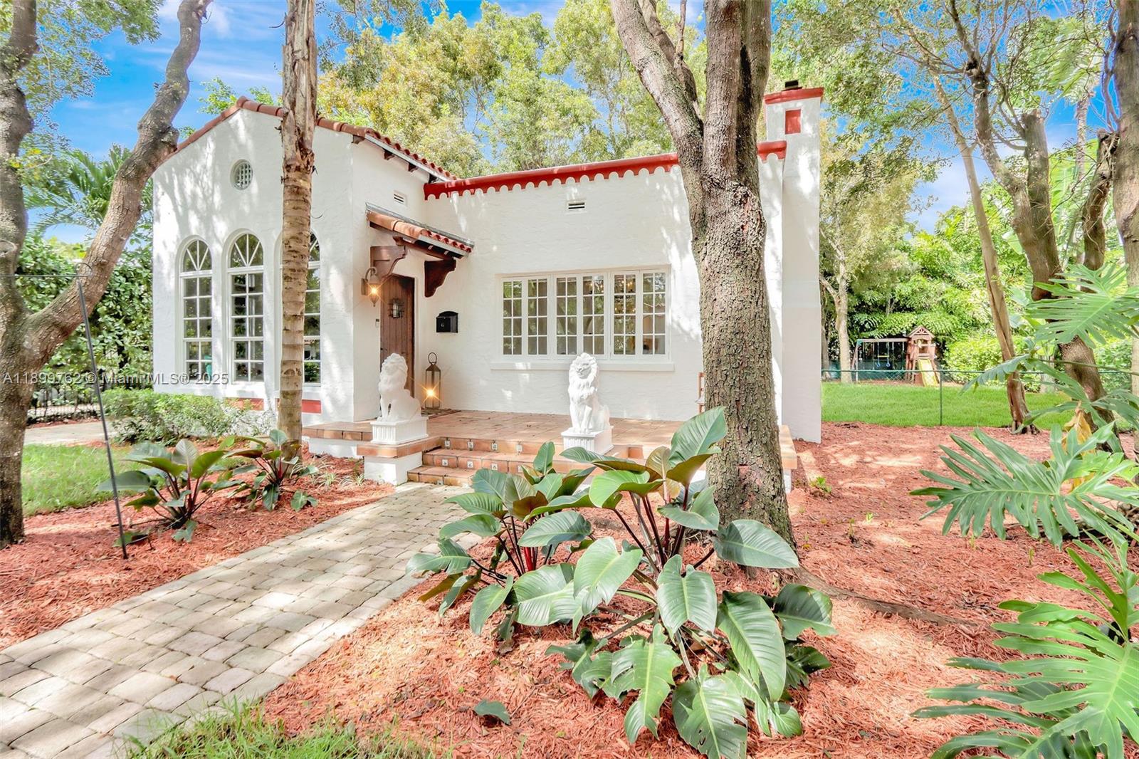 517 Minorca Ave.