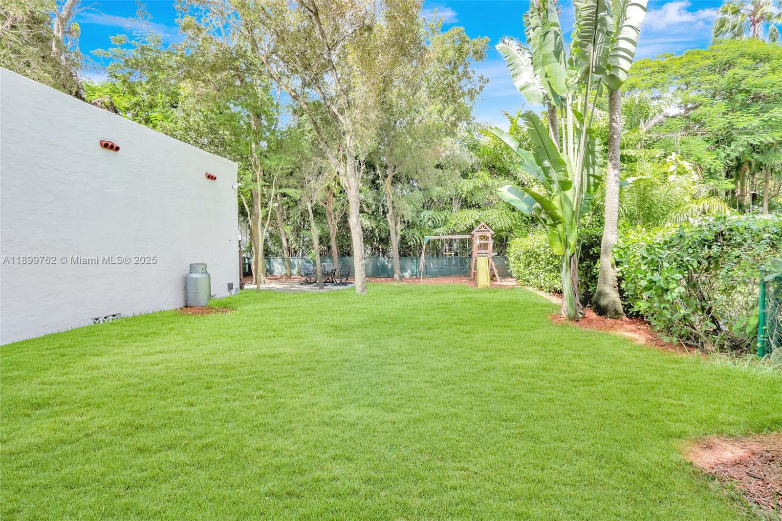 517 Minorca Ave.