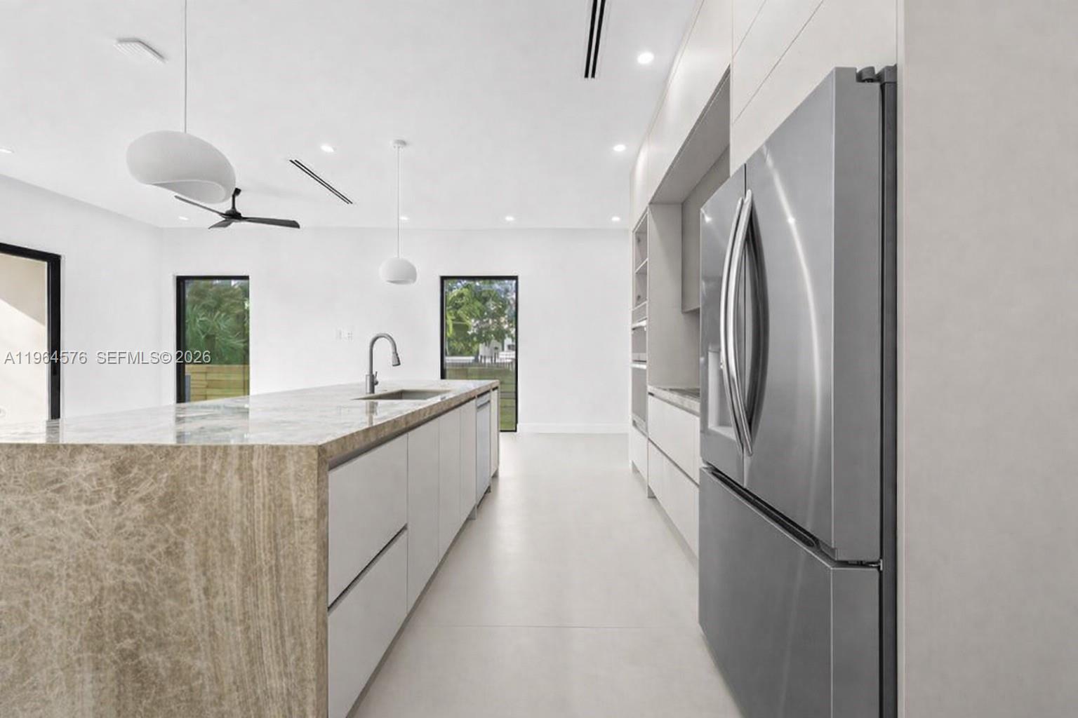 HOLIDAY HEIGHTS - Residential