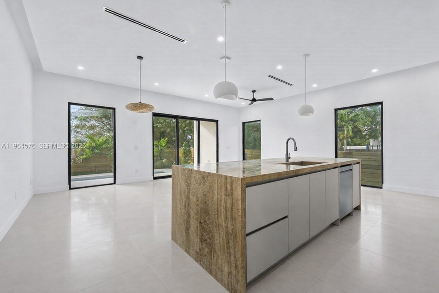 HOLIDAY HEIGHTS - Residential