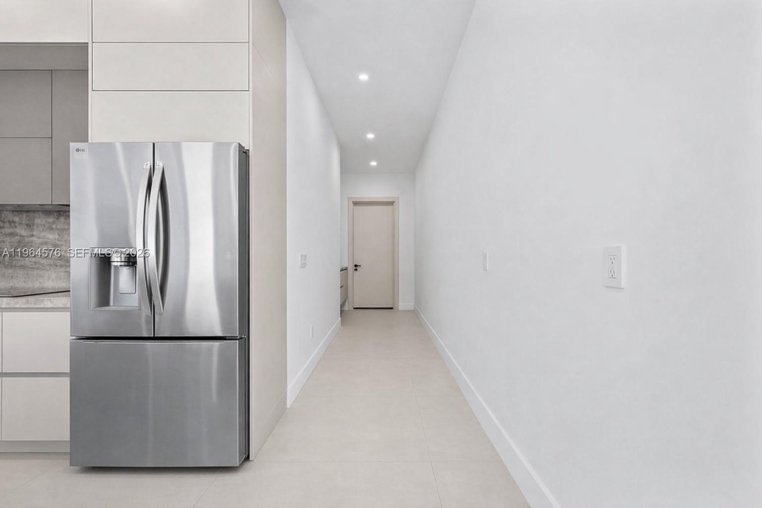 HOLIDAY HEIGHTS - Residential