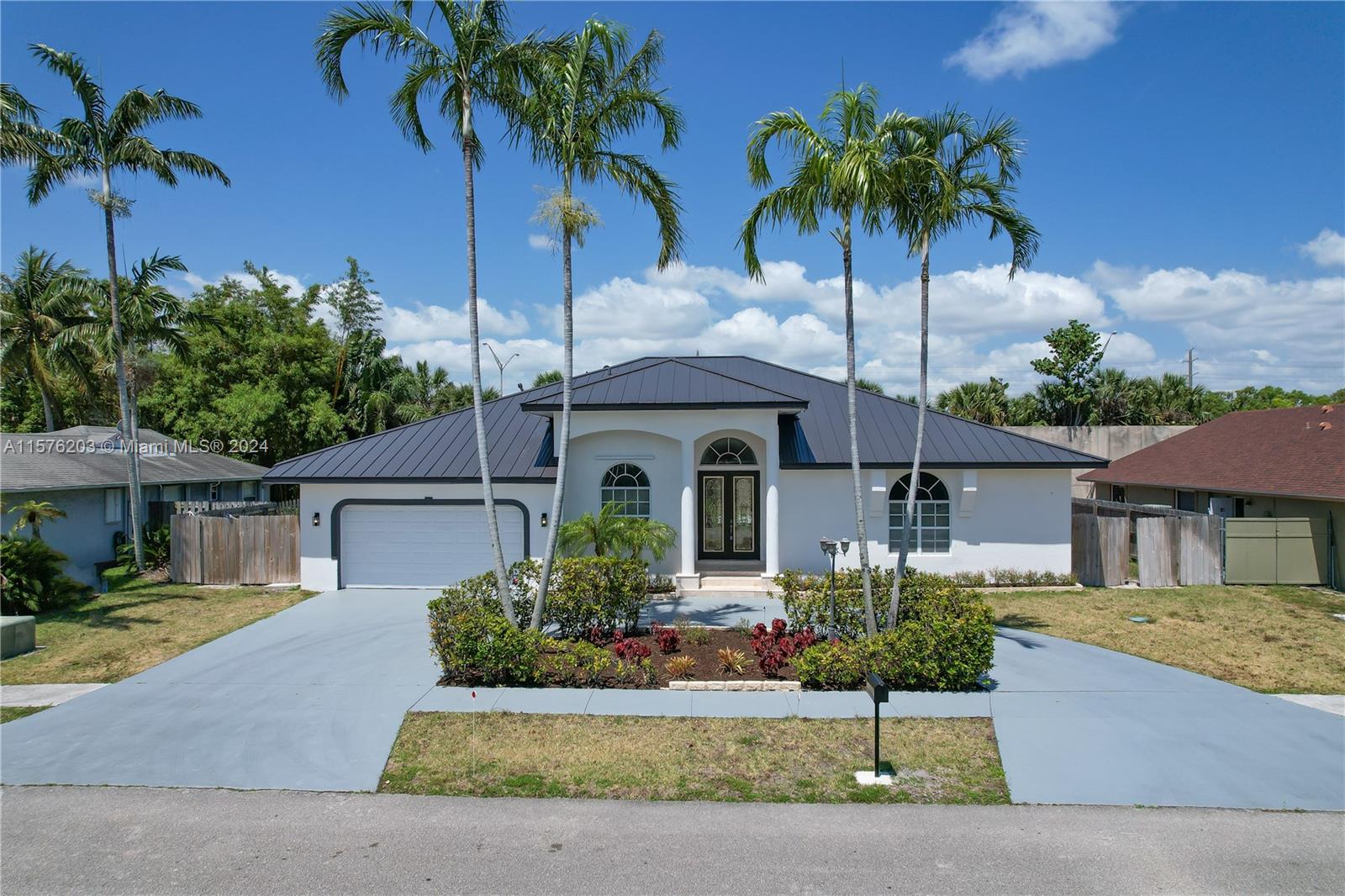 Property for Sale at 3409 Diane Dr, Boynton Beach, Palm Beach County, Florida - Bedrooms: 5 
Bathrooms: 3  - $1,800,000