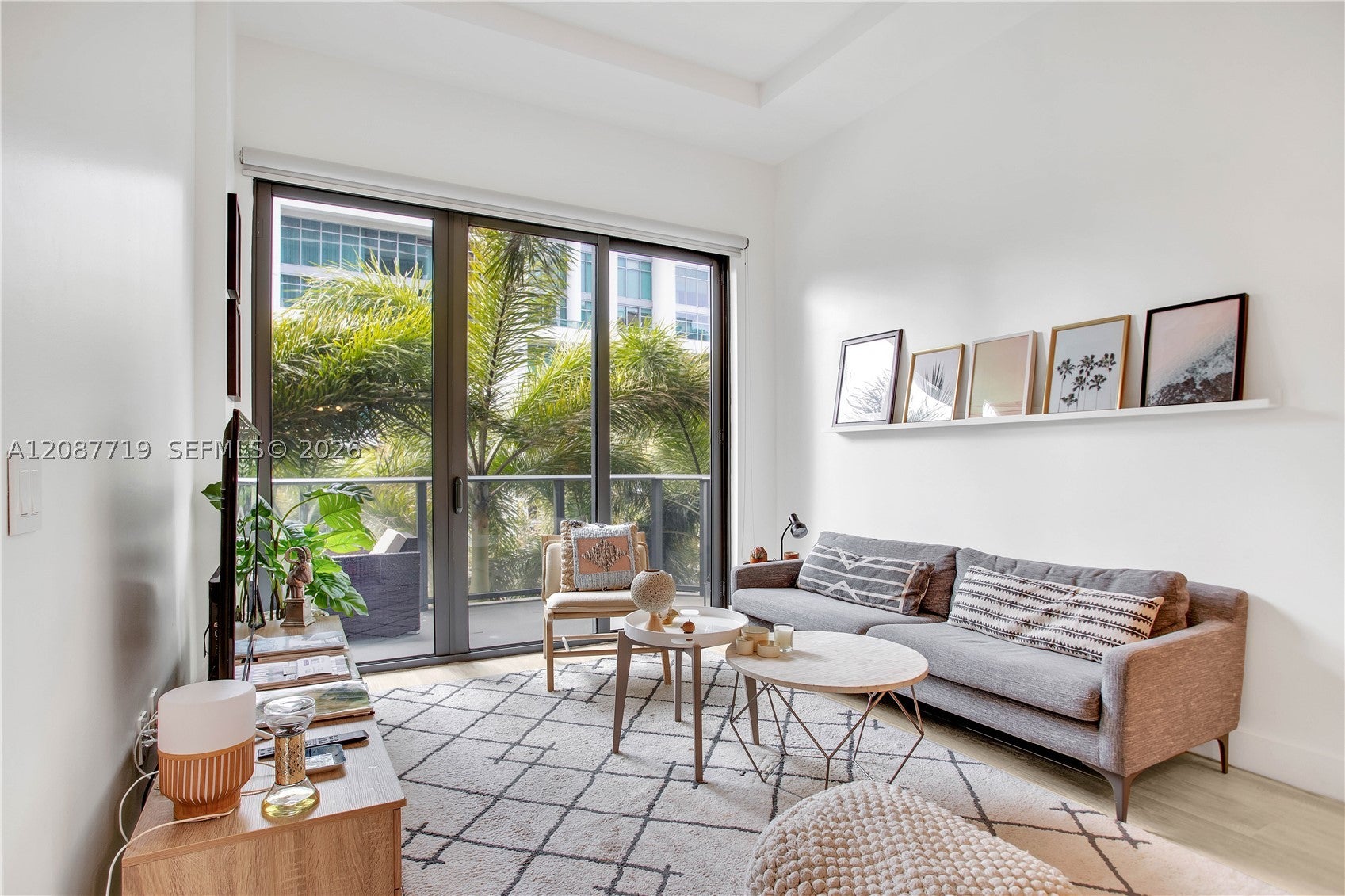 121 NE 34th St L202
