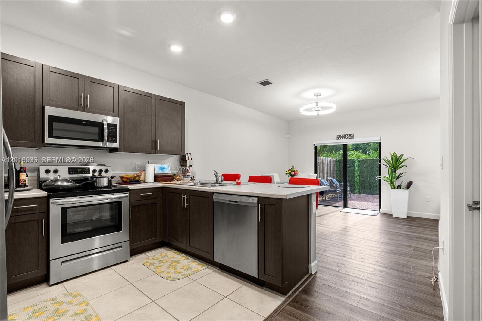 SILVER PALM RESIDENTIAL H - Residential