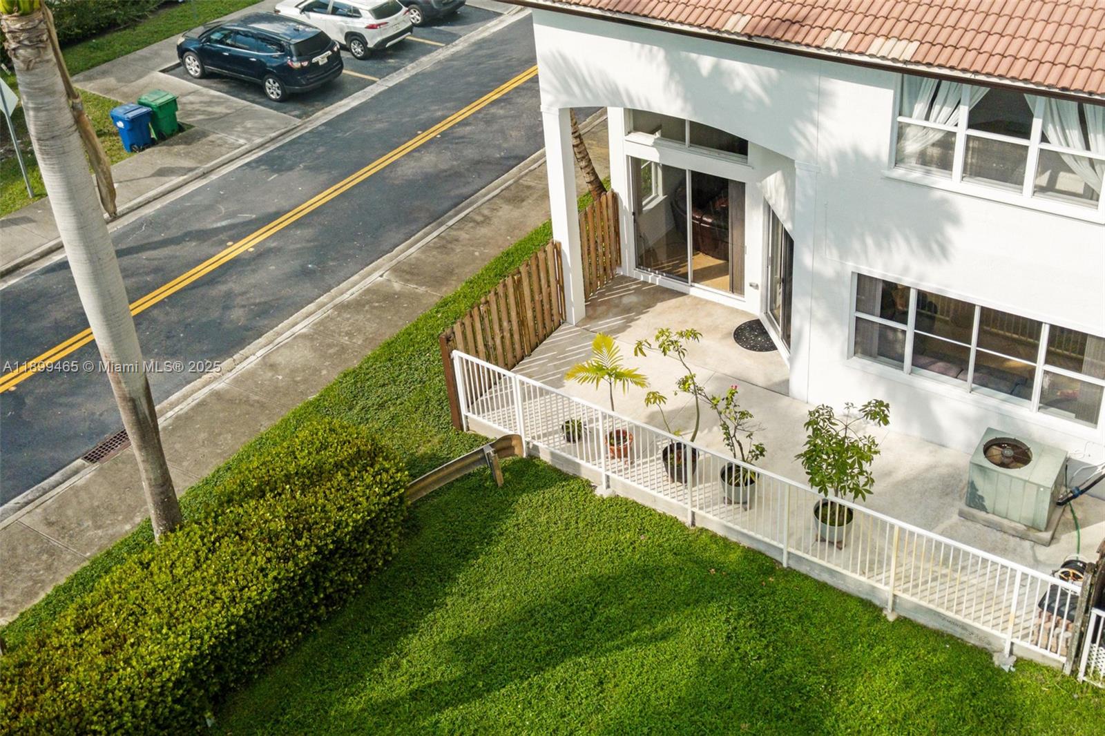 DORAL ISLES NORTH SEC TWO - Residential