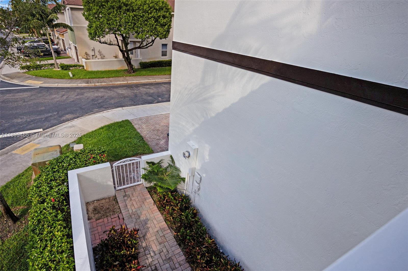 DORAL ISLES NORTH SEC TWO - Residential