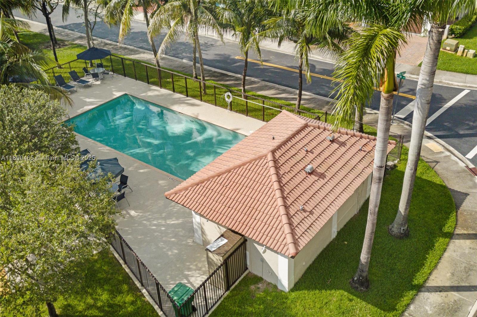 DORAL ISLES NORTH SEC TWO - Residential